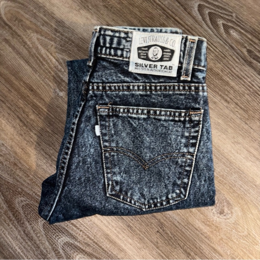 Levi’s Vintage Acid Wash Silver Tab Jeans Size 28 x 34